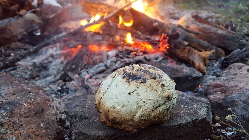 pain banique sur le feu